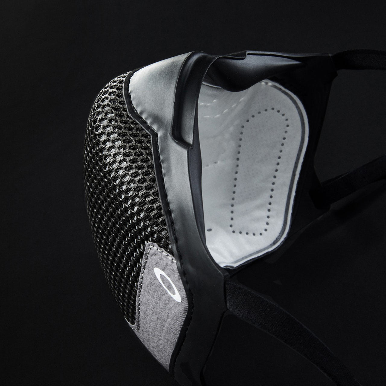 Oakley MSK3 unveils fashionably protective face mask that works with  sunglasses - Bikerumor