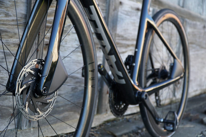 Review: Parlee RZ7 aero road bike cheats all the winds, goes fast ...