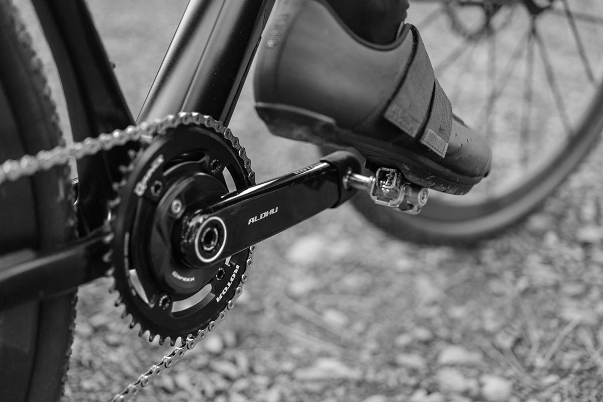 new rotor aldhu carbon fiber crank arms shown on a bike