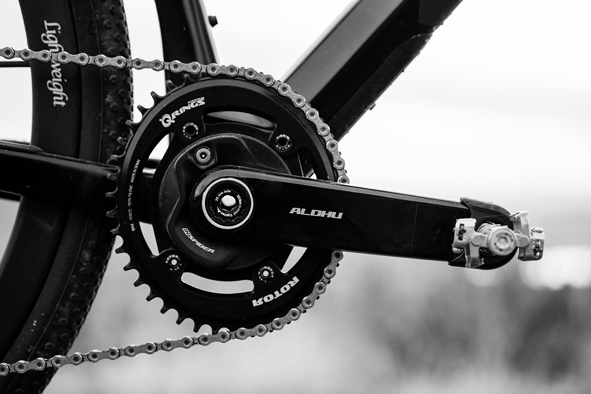 new rotor aldhu carbon fiber crank arms shown on a bike