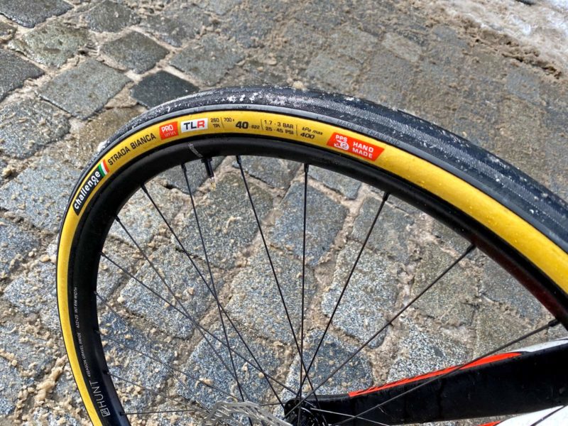 Challenge Strada Bianca 40 gravel tire, 700c 40mm high-volume all-road gravel bike tire, sidewall snowy cobblestones