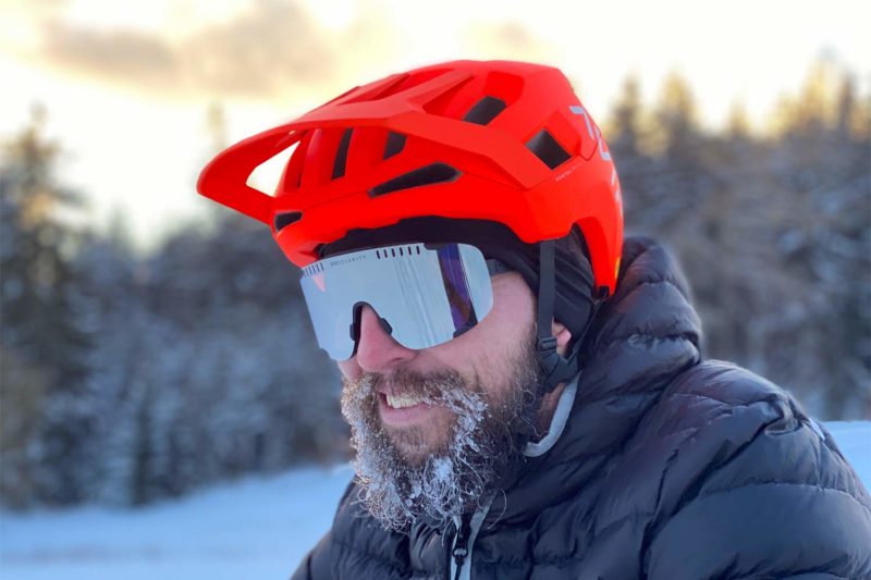 POC Kortal Race MIPS Integra mountain bike helmet, Devour sunglasses, winter