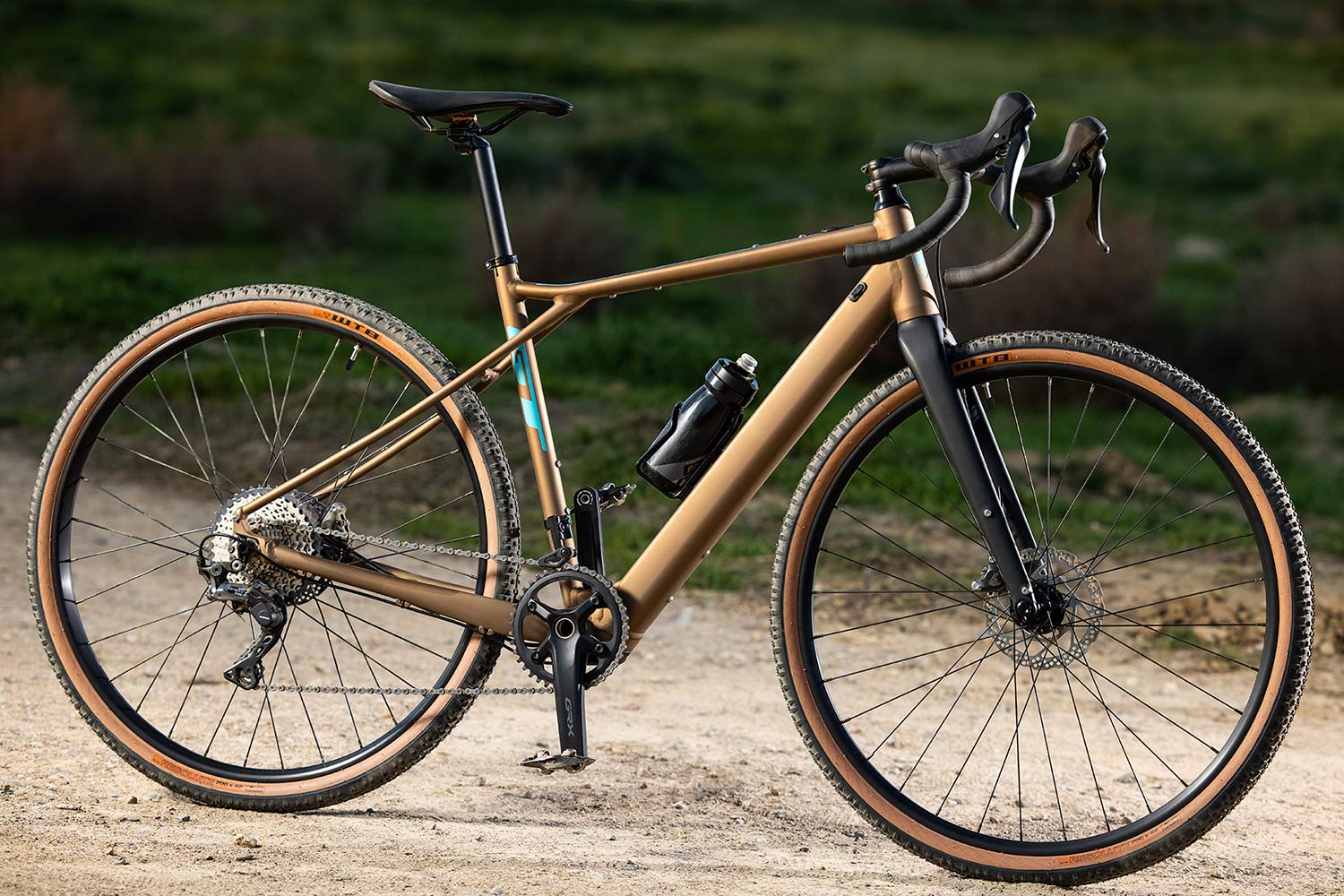 opstrøms gårdsplads gør det fladt GT Grade powers up Amp, Bolt & Current light, affordable gravel e-bikes in  Europe - Bikerumor