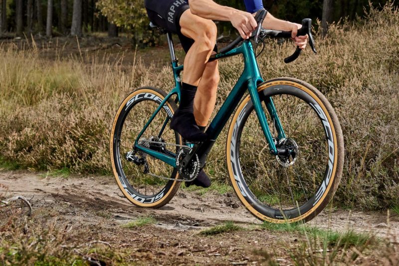 Scope All-Road aero carbon gravel bike wheels, lightweight aerodynamic tubeless riding dirty
