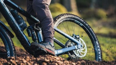 Review: New Specialized 2FO DH MTB Shoes stick the landing