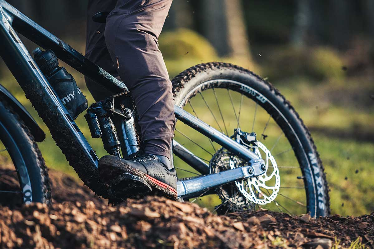 New Specialized 2FO Shoes stick the landing - Bikerumor