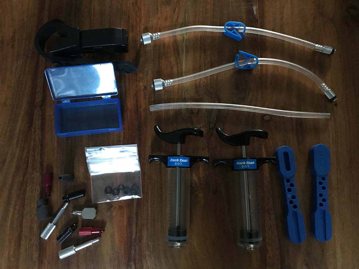 park tool bleed kit bkd-1 contents syringes dot fluid bleeding edge tool clamps piston separator