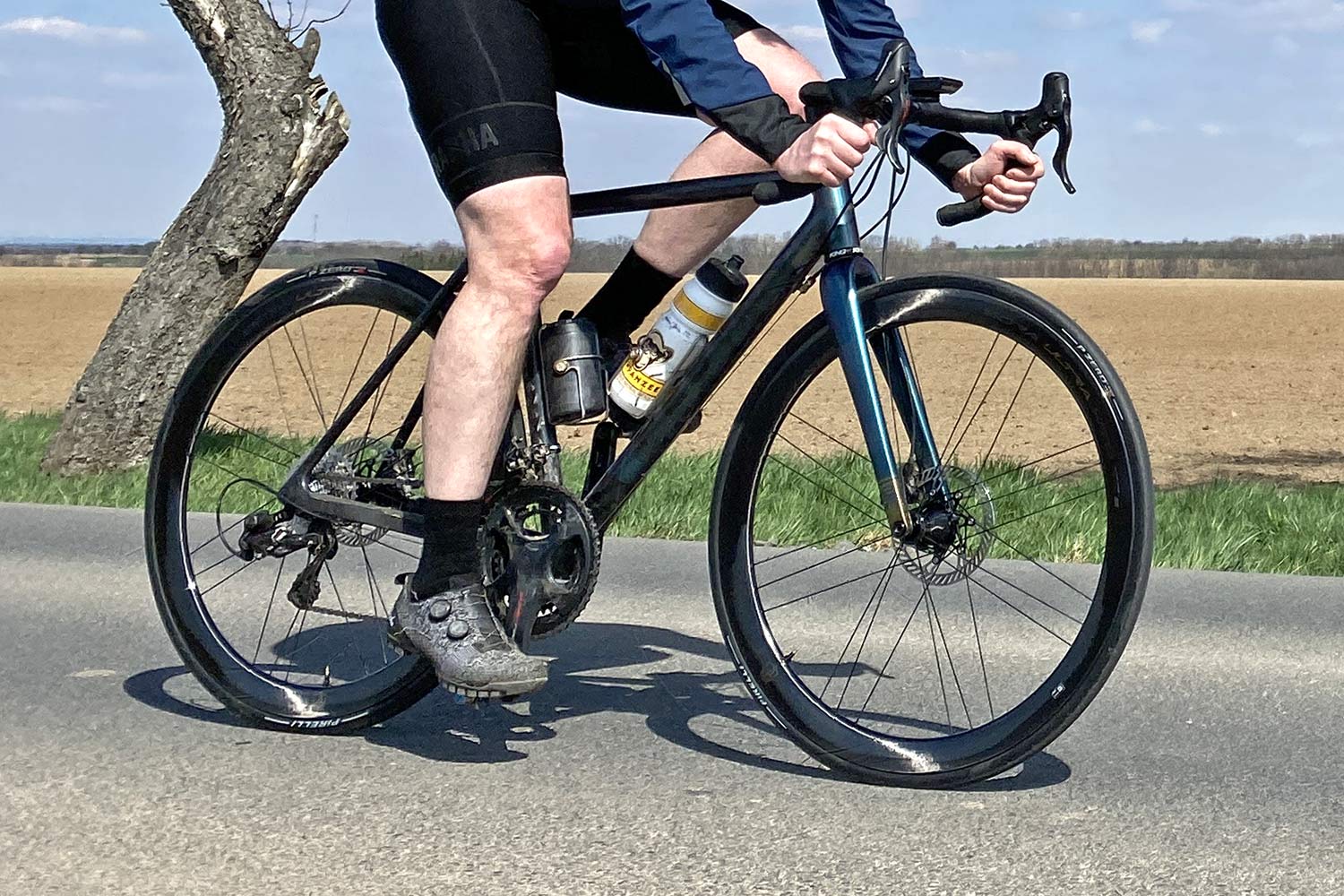 Review: new 2021 Campagnolo Bora Ultra WTO 45 aero carbon disc brake road bike wheels, riding