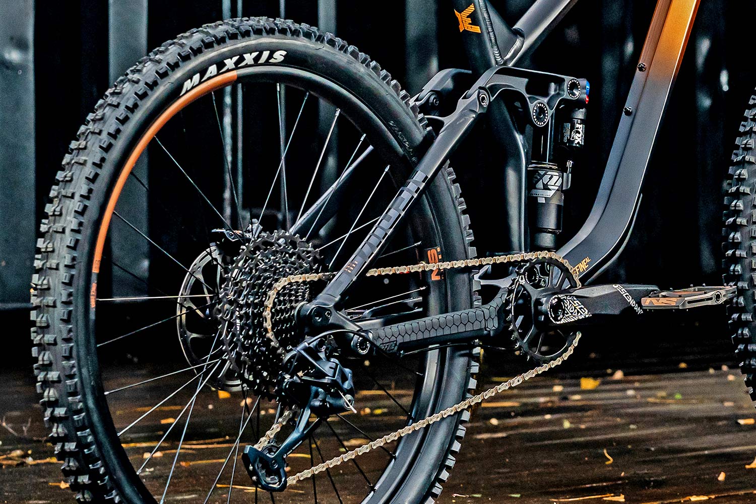 NS Bikes Define AL 170 long-travel mullet enduro plus all-mountain bike, photo by Piotr Jurczak, rear end detail