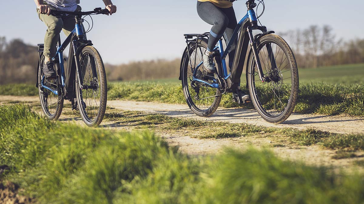 Shimano Deore XT LinkGlide drivetrain is 3x more durable, new LG MTB long-wearing mountain bike groupset, gravel e-bikes