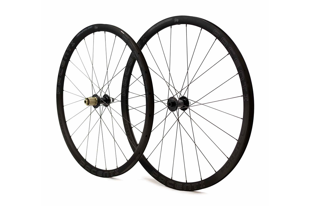 pacenti forza-c wide carbon wheelsets for road gravel 30mm deep rims