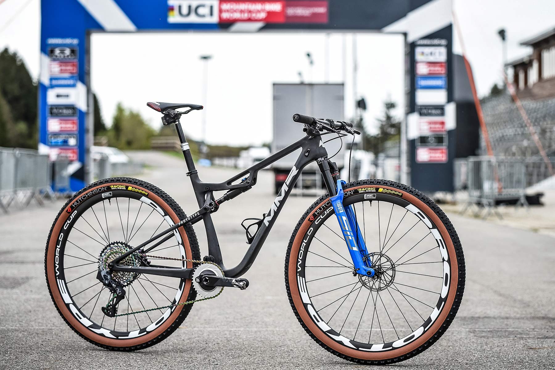 2021 MMR Kenta 29 prototype XC race bike, 100mm full-suspension carbon cross-country mountain bike, complete