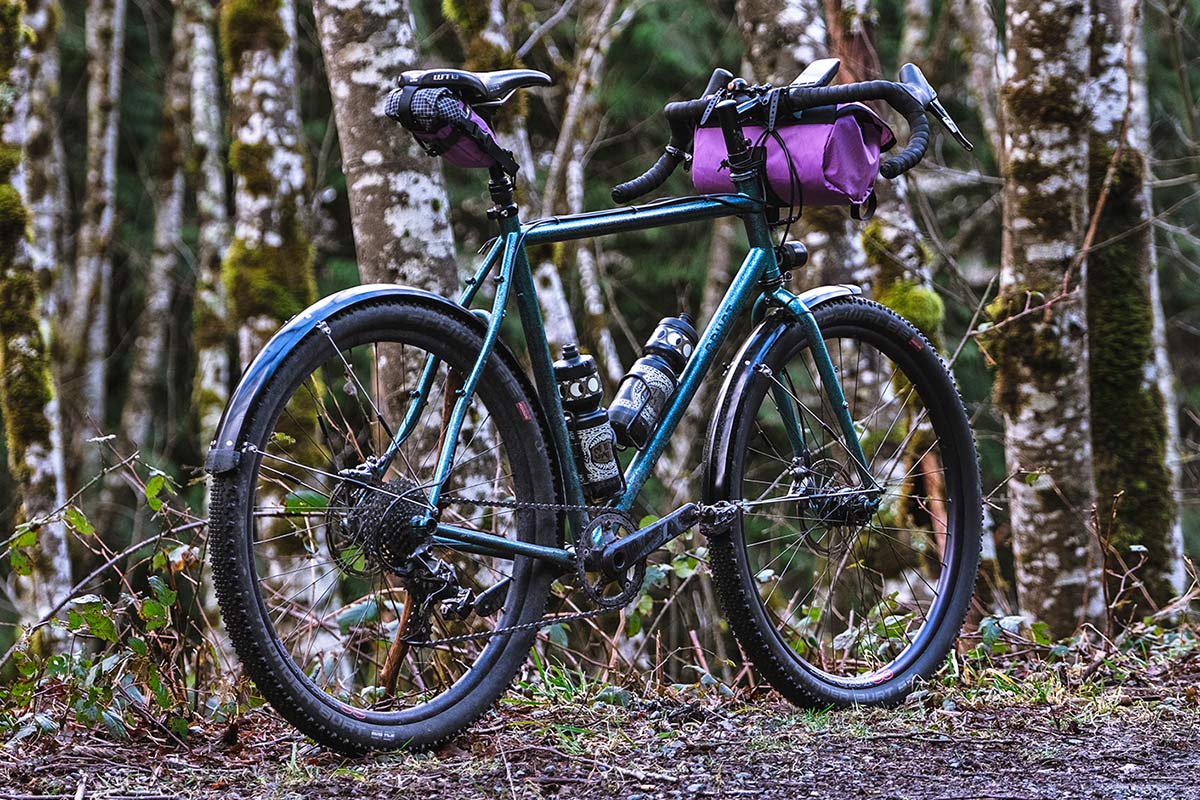 Swift Campout Catalyst bar bag in matching purple