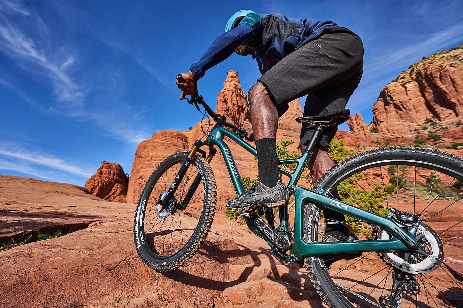 new niner jet 9 rdo trail mountain bike riding up rocks in sedona