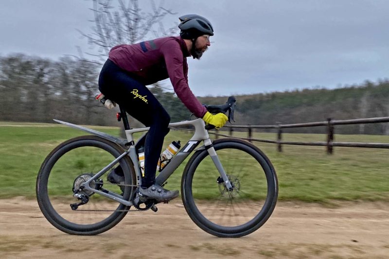 3T Exploro Race Max Boost gravel e-bike powered by ebikemotion, riding