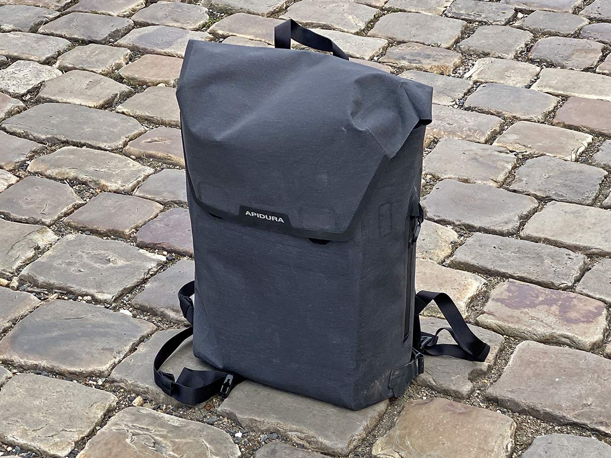 Apidura backpack 2025