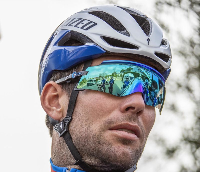 New Oakley Kato conforms to your face with frameless lens & unique nose  wrap - Bikerumor
