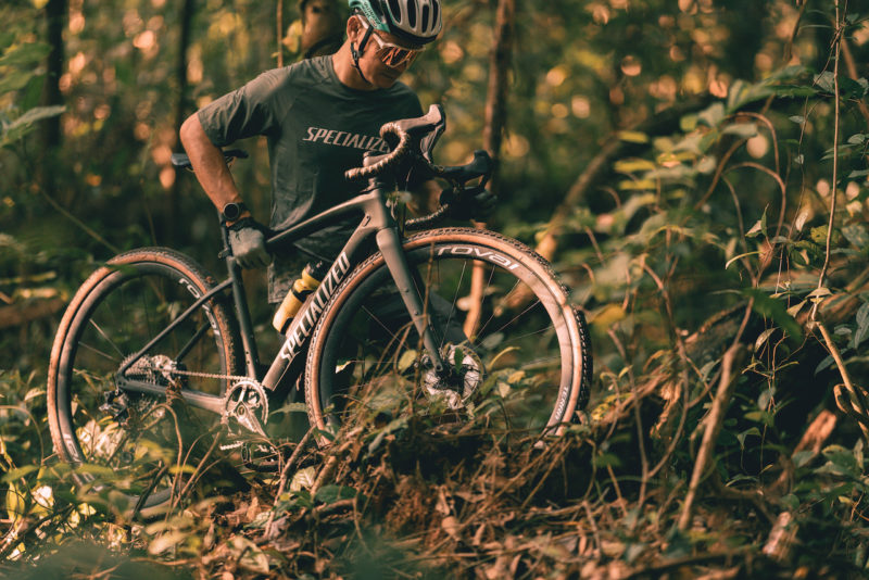 Roval Rapide new ultralight aero carbon road bike handlebar Bikerumor