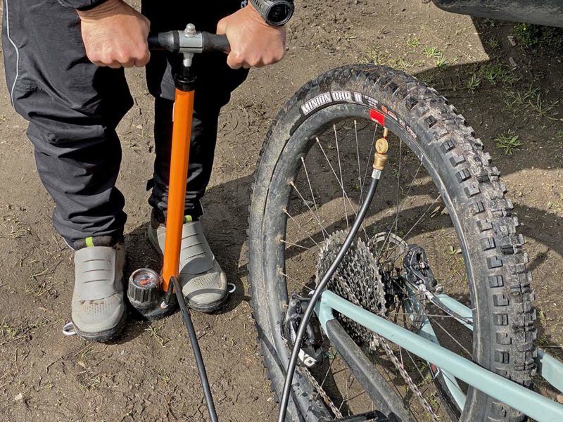 Exclusive Review: Rover Psicle Wireless Tire Pressure Monitor - Bikerumor