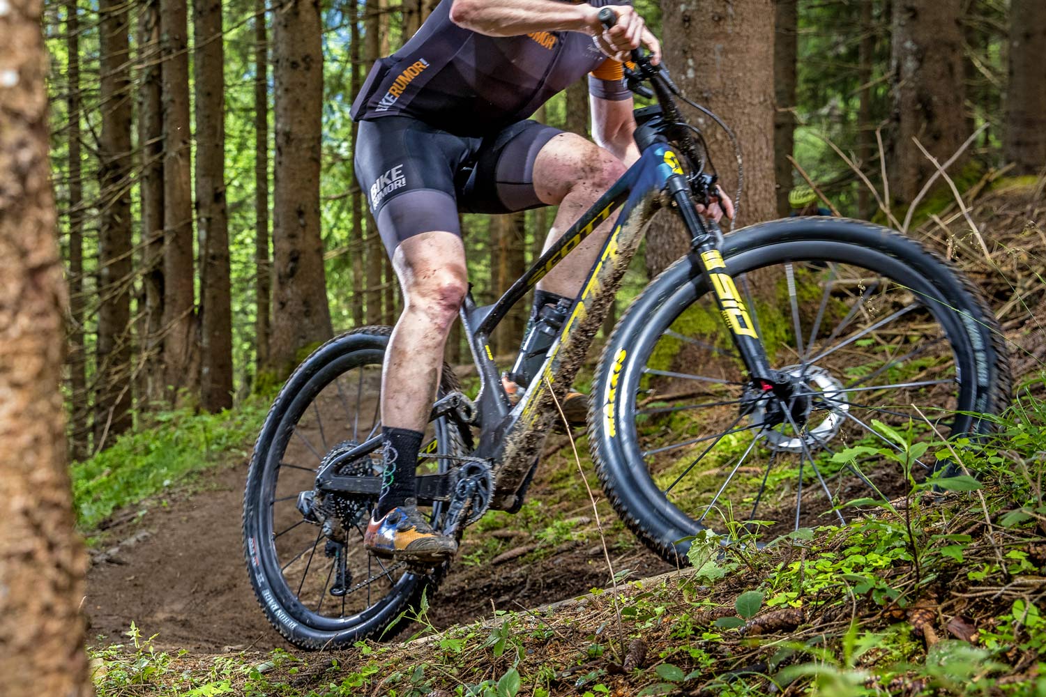 2022 Scott Spark RC & 900 XC trail mountain bikes, light fully-integrated cross-country MTB, climbing