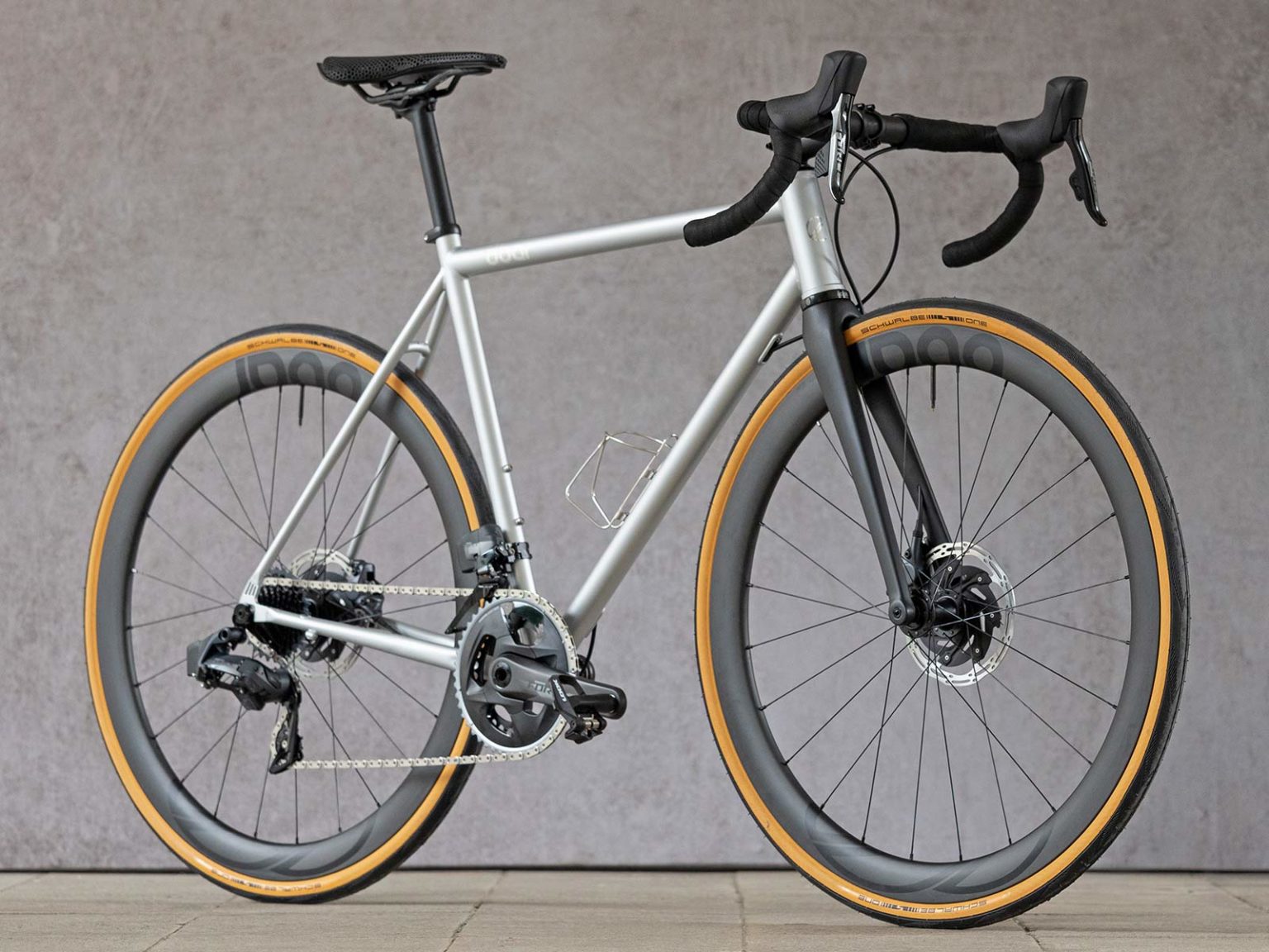 8bar Kronprinz Steel v1 is an affordable modern road bike - Bikerumor