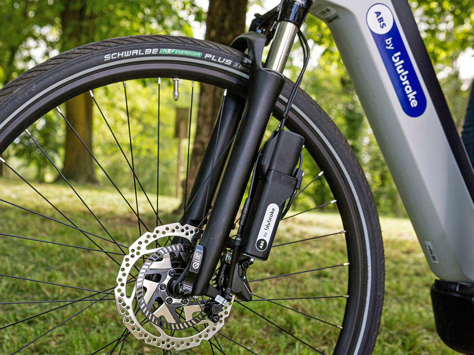 Blubrake ABS G2 bicycle anti-lock braking system, smaller lighter bike antilock brakes, external fork mount