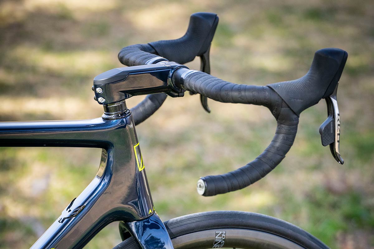 allied cycle works echo stem integrated cables stealth routing through headset