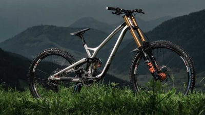 Updated: Commencal Supreme DH prototype models virtual high pivot suspension linkage