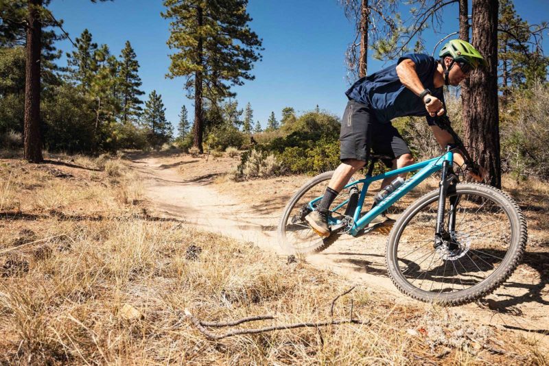 Riskeren mineraal Arbeid Canyon's best-selling bike now available in the US, it's the Grand Canyon  hardtail mountain bike - Bikerumor