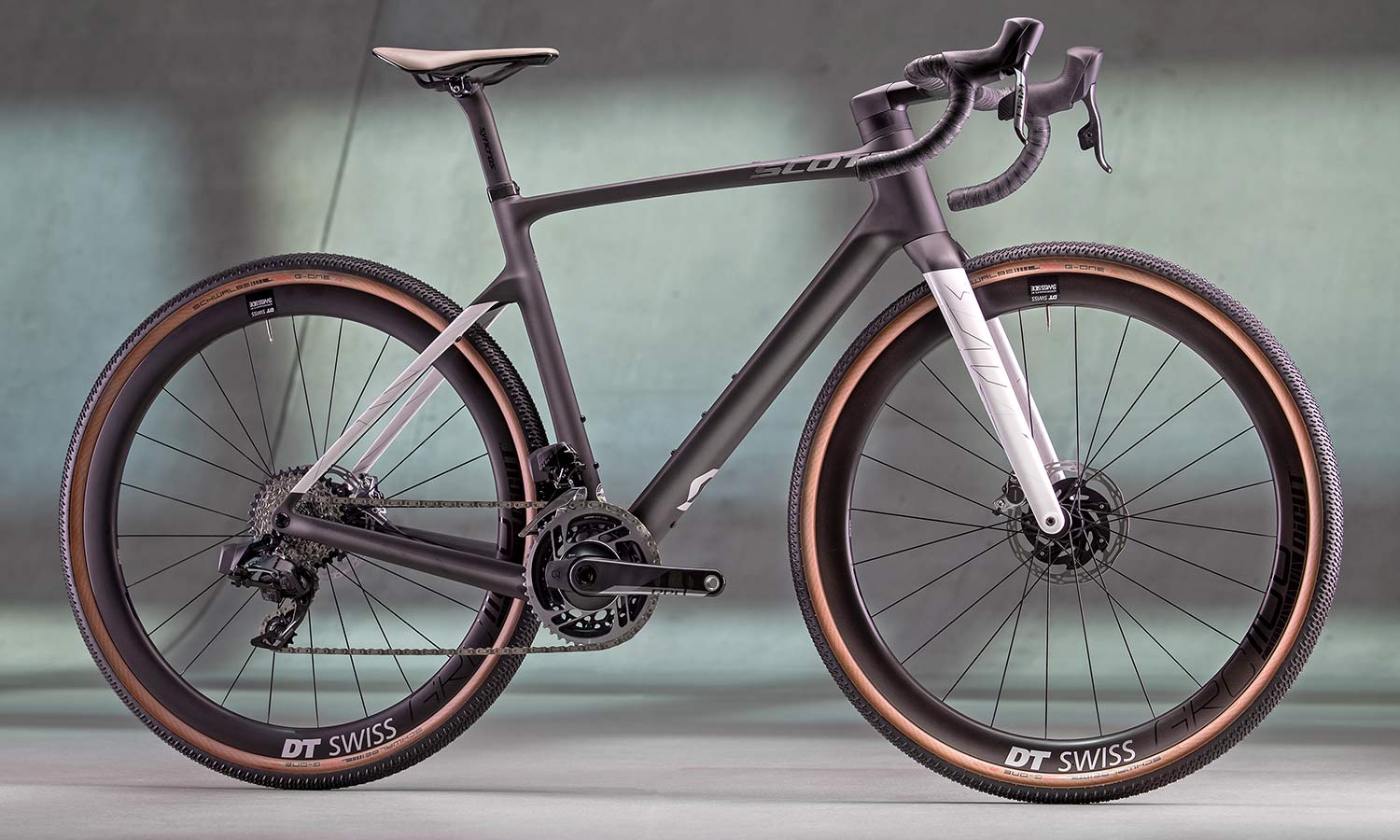 2022 Scott Addict Gravel aero integrated carbon gravel bike, Tuned