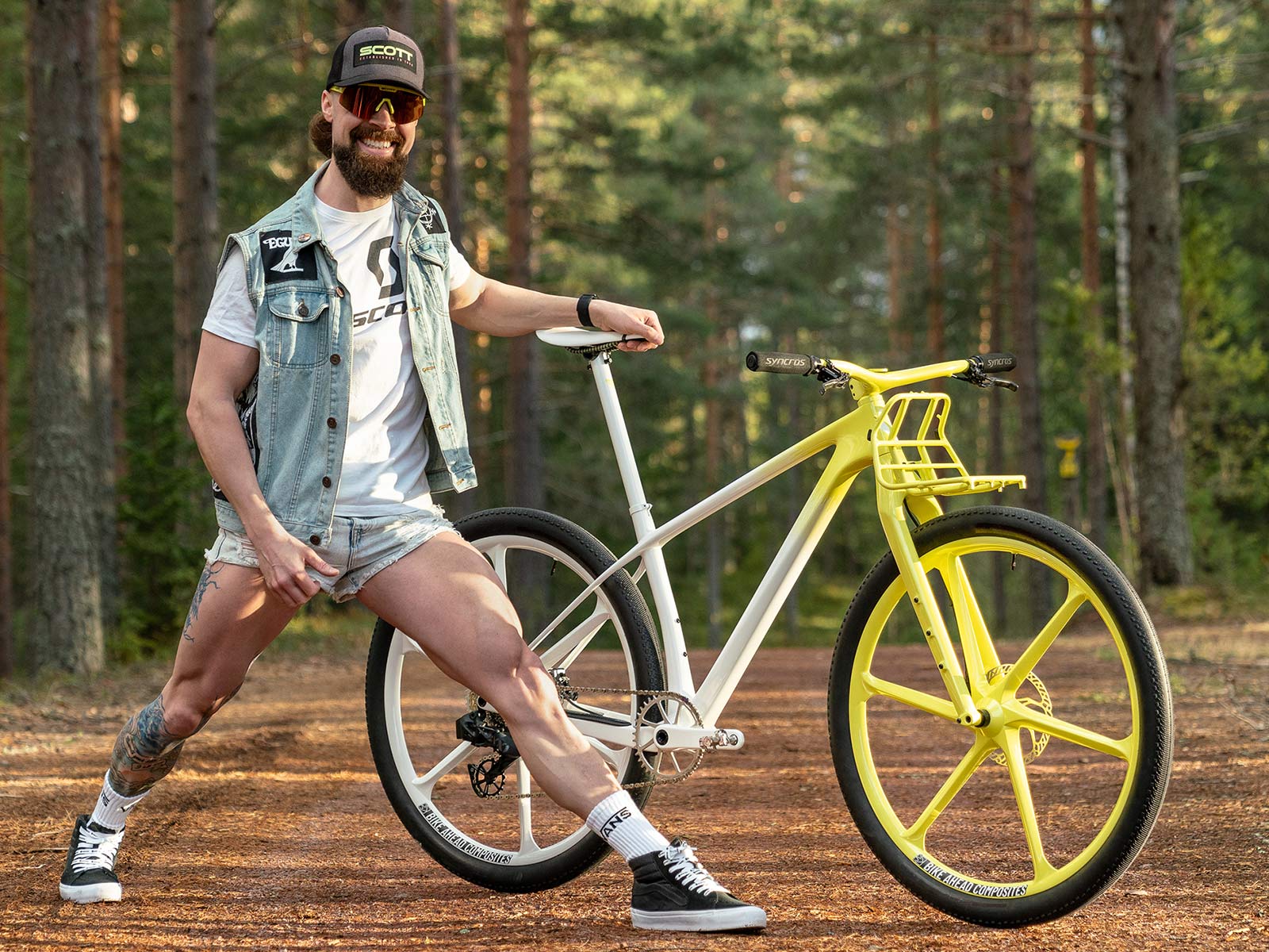 Dangerholm mellow yellow Scott Scale Gravel custom project bike, Gustav Gullholm dream bike builder, photo by Andreas Timfalt, portait