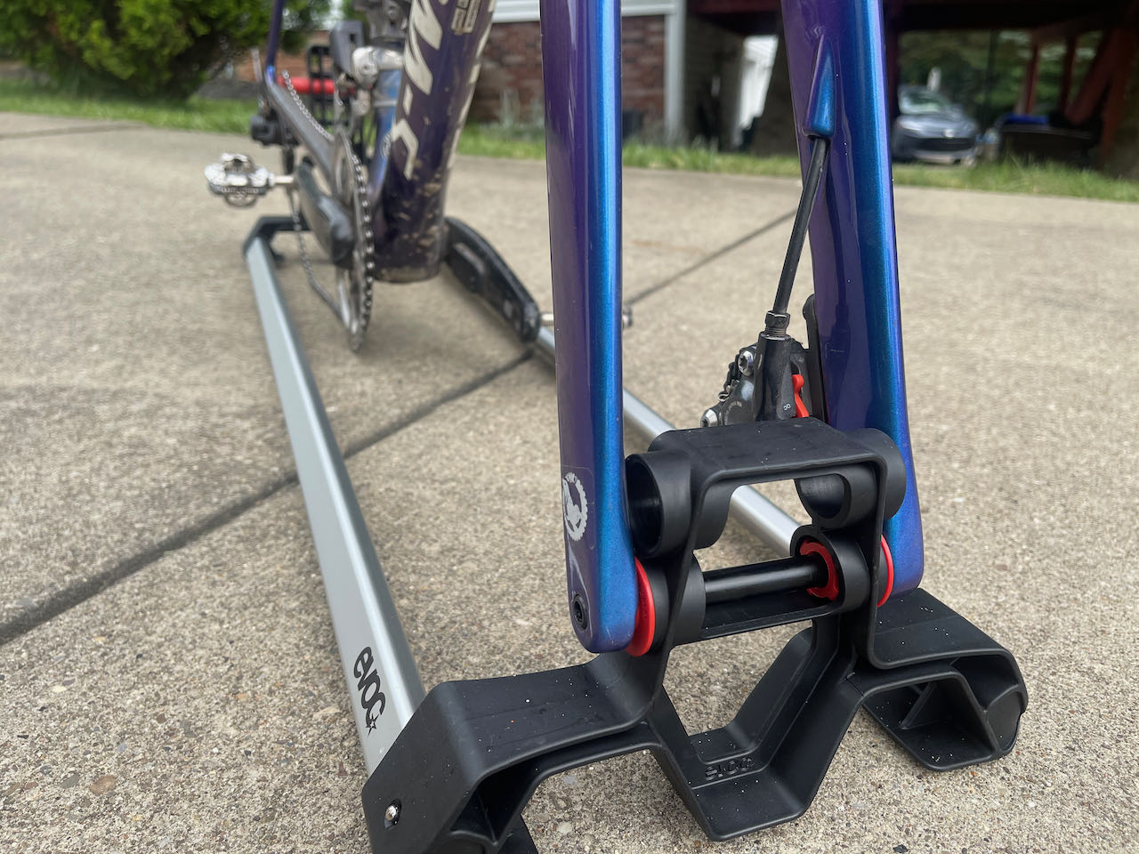 EVOCs Road Bike Bag Pro fork details 2