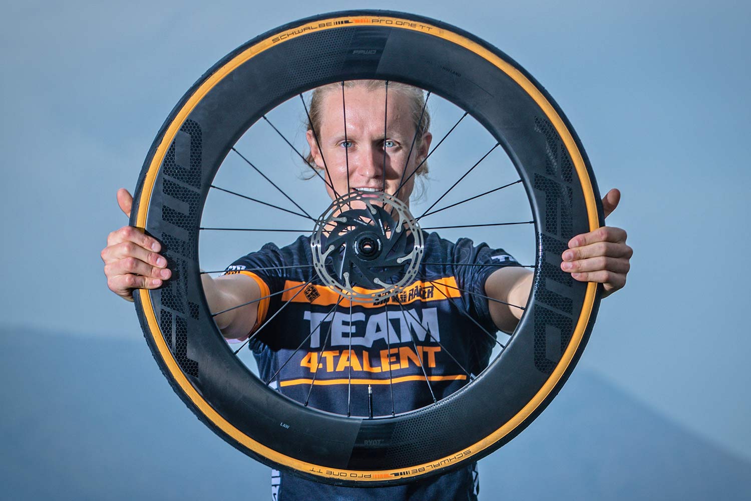 FFWD RYOT77 deep aero carbon tubeless disc brake TT time trial triathlon crit road wheels, Team 4Talent