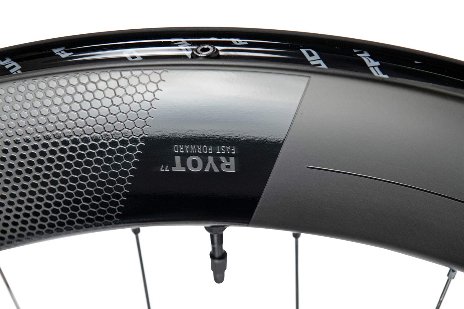 FFWD RYOT77 deep aero carbon tubeless disc brake TT time trial triathlon crit road wheels, detail