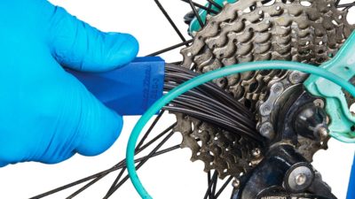 New Park Tool Drivetrain & Cassette brushes will keep your teeth clean + Tubeless Sealant Injector