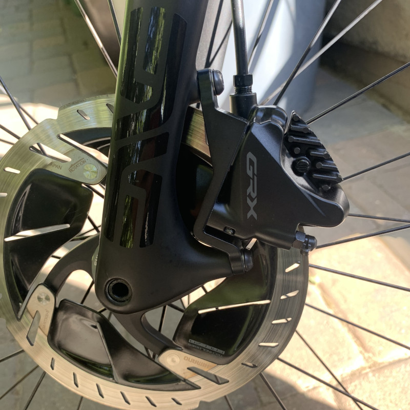 flat mount brake caliper adapter for post mount fork