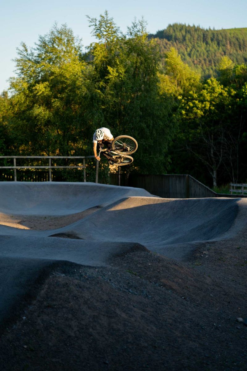 AASQ 125 Dirt Jump Fork Setup with Innes Graham, Tyler McCaul, Matt