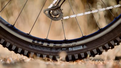 WTB rolls out complete carbon wheels w/ CZR i23 Gravel & i30 MTB wheelsets