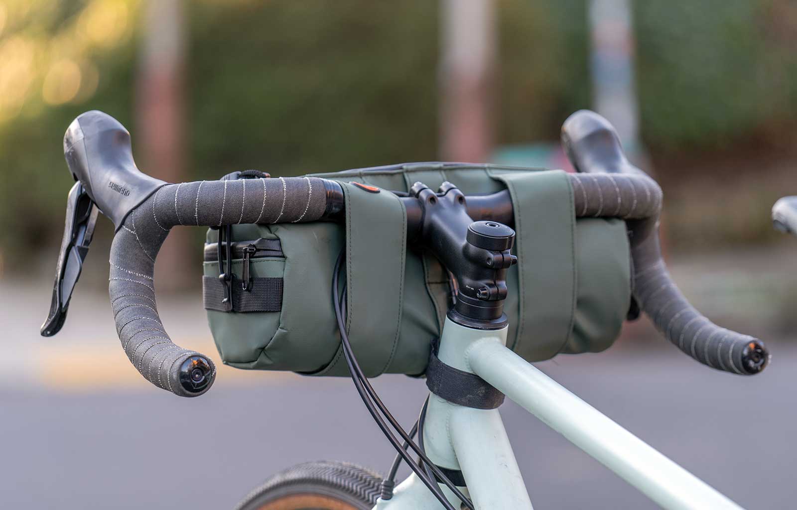 stashers cargo handlebar bag on a road bike drop handlebar