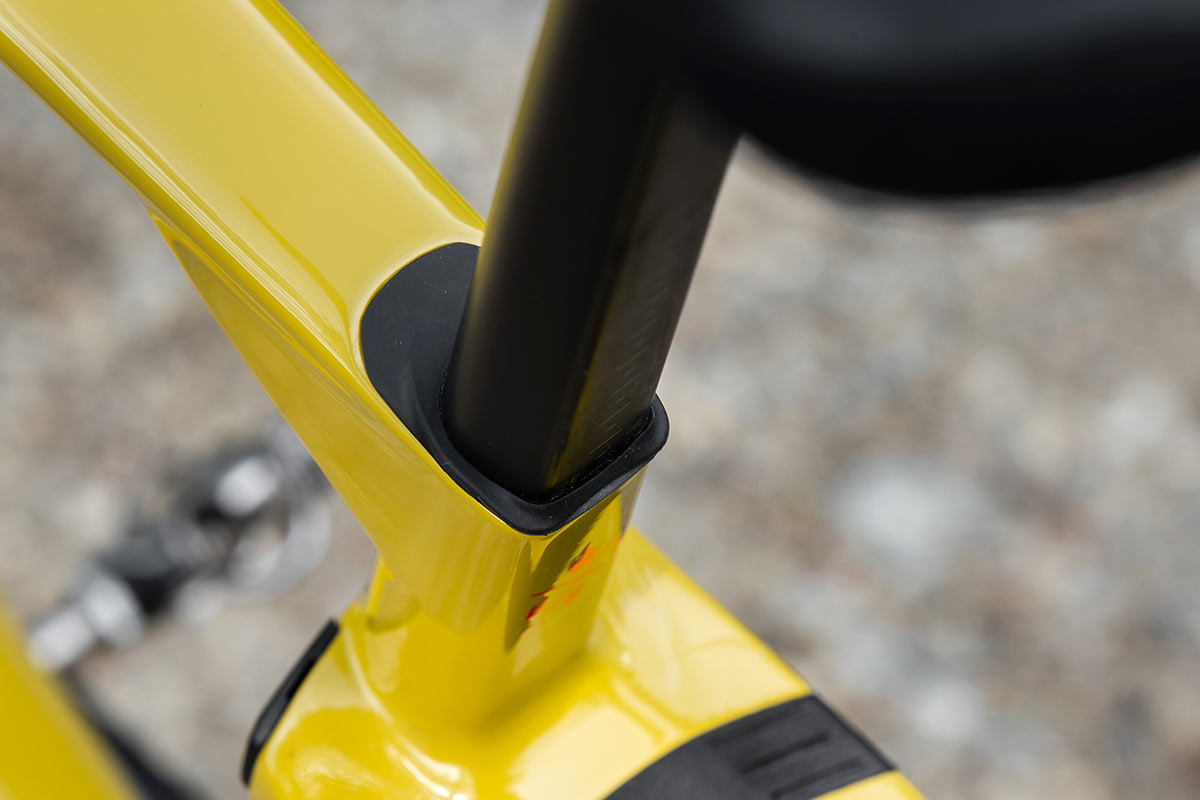 bmc urs lt full suspension gravel bike closeup on d-shaped seatpost