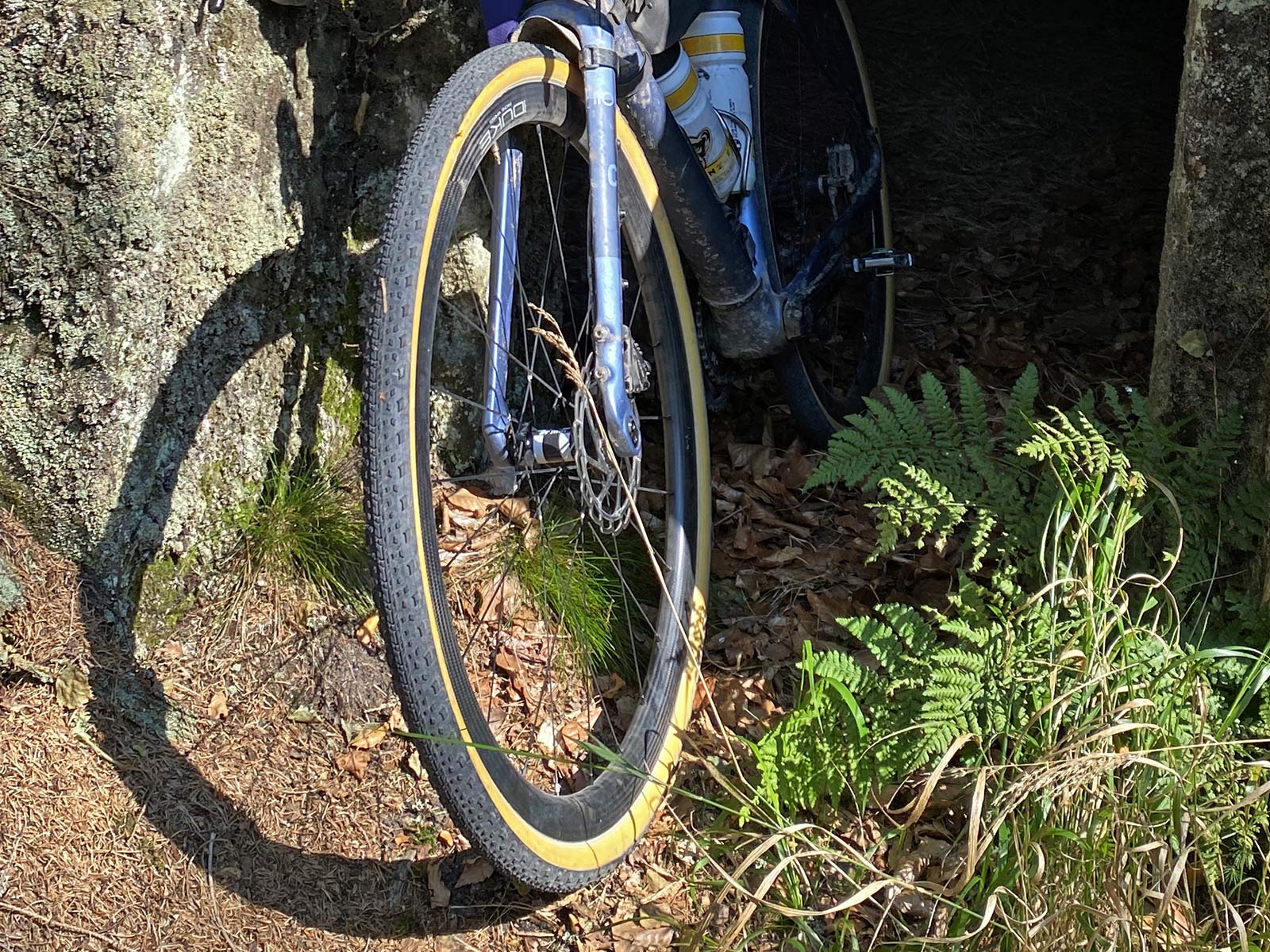 Challenge Getaway gravel bike tires, handmade tubeless tubular H-TLTU, riding