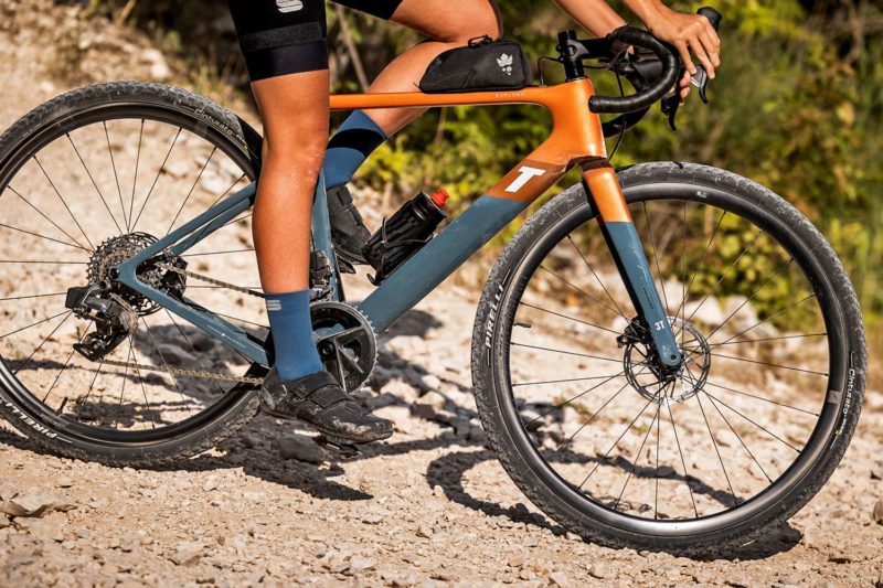Fulcrum Rapid Red Carbon lightweight asymmetric tubeless gravel bike wheels, riding dirty
