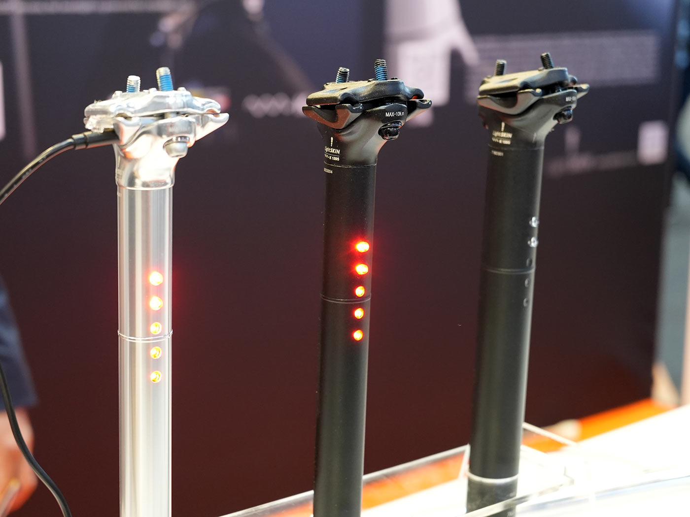 lightskin bicycle seatpost with integrated tail lights