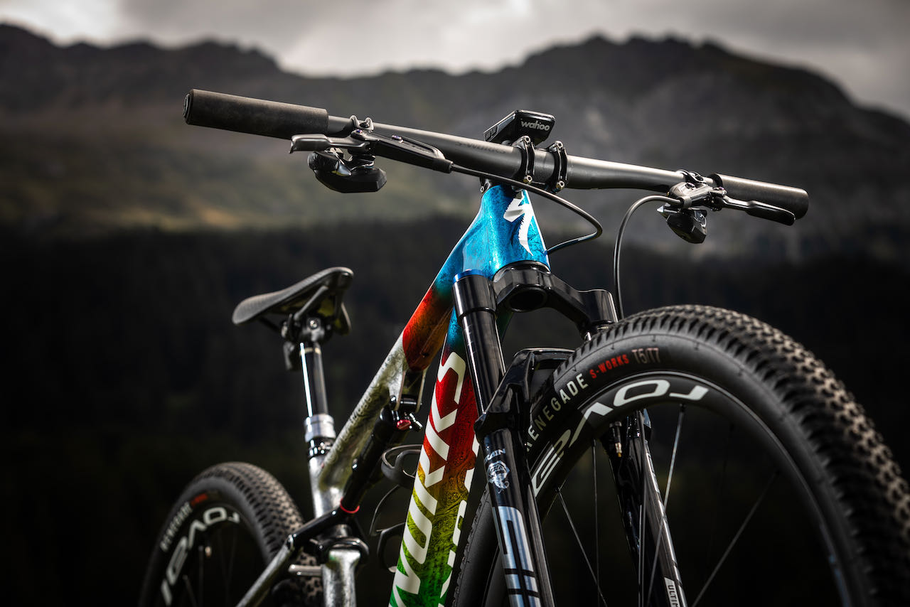 Specialized World Champion limited edition Epic stem and bars detail