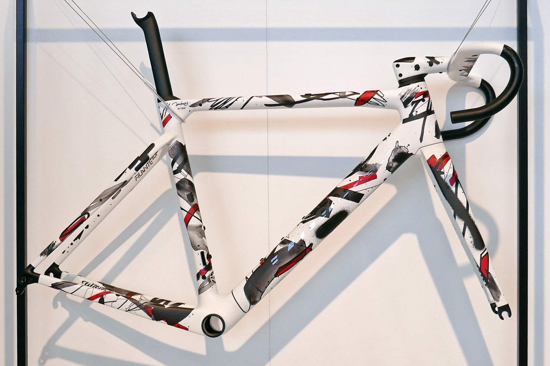 Wilier Unico, limited artist-series Filante SLR aero road bike, artwork by Jun Inoue
