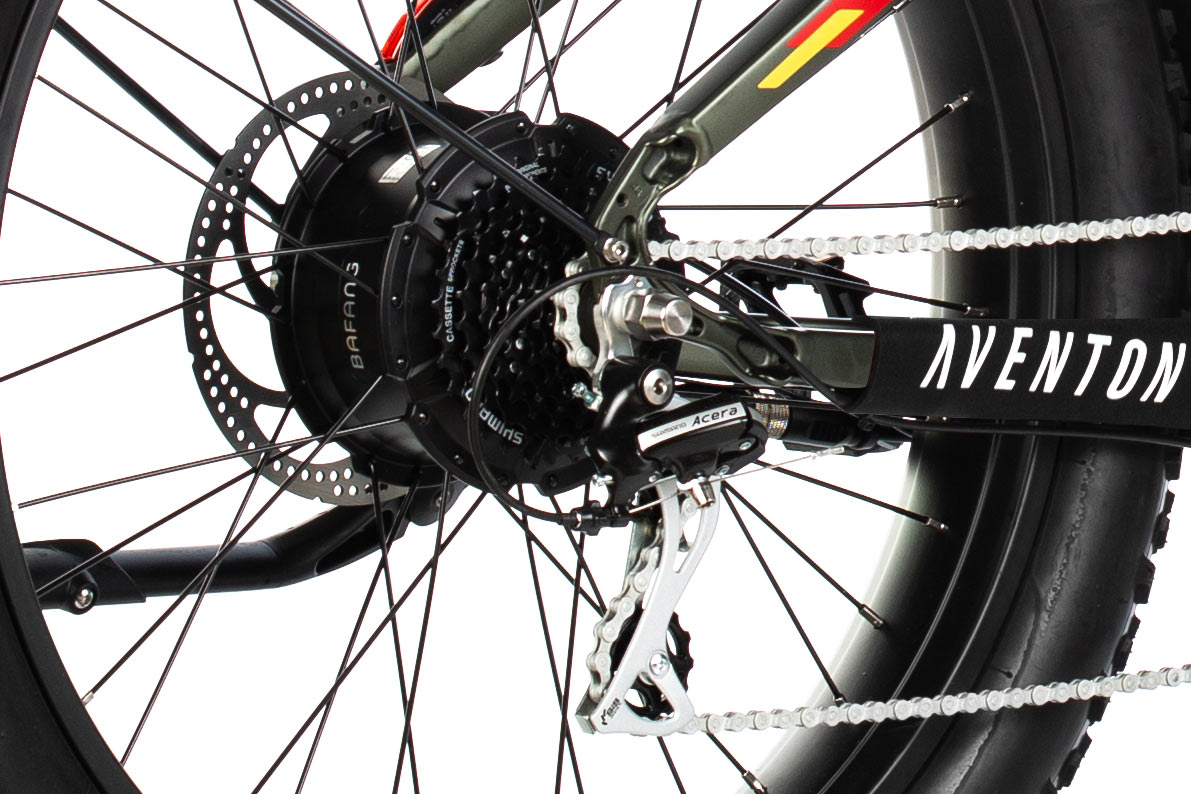 hub motor and drivetrain closeup for aventon aventure e-bike