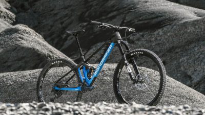 2022 Mondraker Foxy Carbon goes more enduro w/ adjustable geometry and stiffer rear