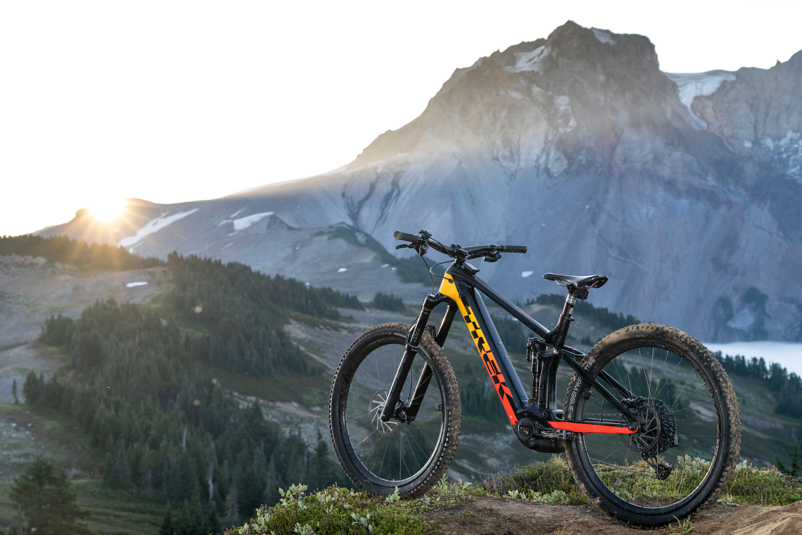 2022 Trek Rail eMTB debuts RockShox AirWiz Suspension Sensors