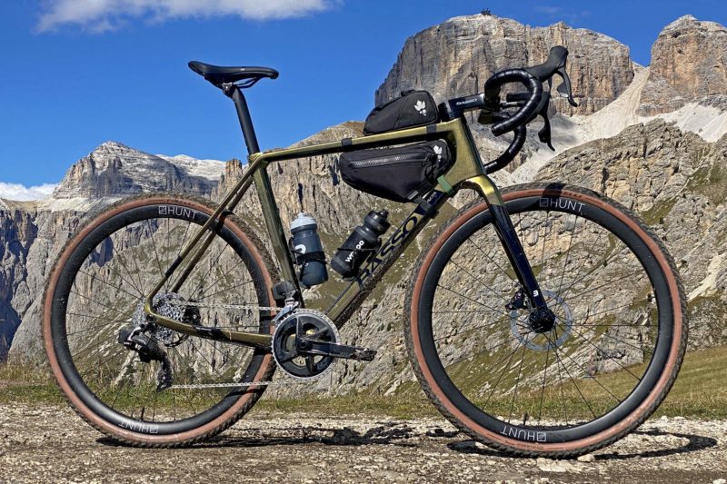 2022 Basso Palta II carbon gravel bike review made-in-Italy, complete Dolomites