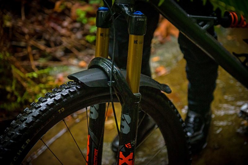 FOX XL Mudguard extends protection for 36 38 MTB forks, wet